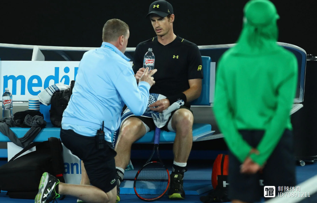 包含年终总决赛力克拉沃尔杯，穆雷刷新纪录的词条